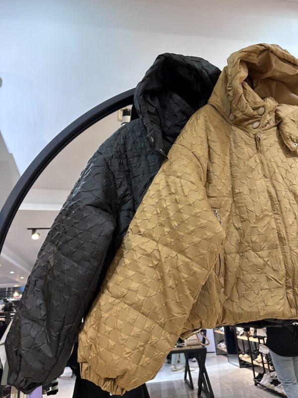 کاپشن مینیمال طرح برجسته داخل پشم شیشه (34002) - Image 2