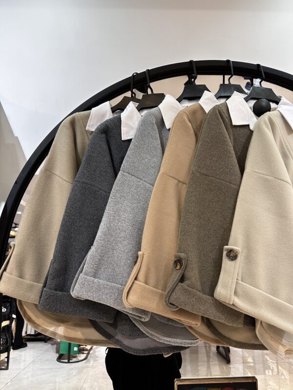 2024_11_18_20_15_IMG_4300 شومیز روناک یقه هفت ترکیبی درجه یک (33792) - Image 2