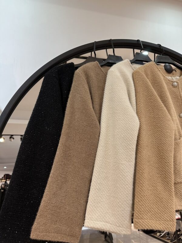 2024_12_17_19_25_IMG_1275-min کت پشمی لمزور استر دار تا دو سال ضمانت با دکمه های سلطنتی(34227) - Image 2