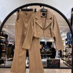 ست کراپ کت و شلوار دمپا کرپ کجراه دکمه سلطنتی (34388)