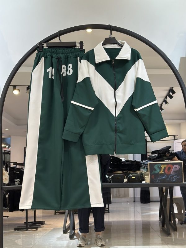 2025_03_30_21_24_IMG_2645-min ست سویشرت شلوار بگ مازرتی 1989(34770) - Image 1