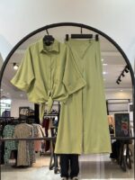 ست شومیز گره ای و شلوار هلالی دکمه ای کرپ کجراه سلطنت (35262)