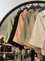 ست شومیز گره ای و شلوار هلالی دکمه ای کرپ کجراه سلطنت (35262) - Image 2