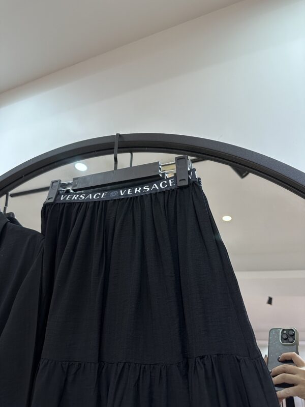 2025_06_17_17_09_IMG_7875 ست شومیز کراپ و دامن پایین کش ورساچه (35367) - Image 2