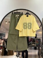 ست تیشرت پنبه براش و شلوار بگ کتان 88 با ضمانت جنس و تنخور (35484)