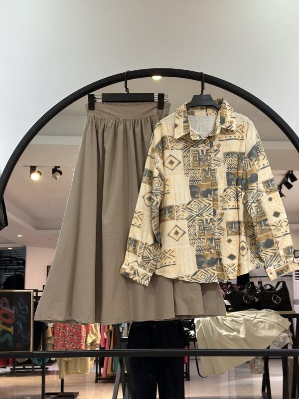 ست شومیز کرپ چاپی و دامن لینن (35499) - Image 3