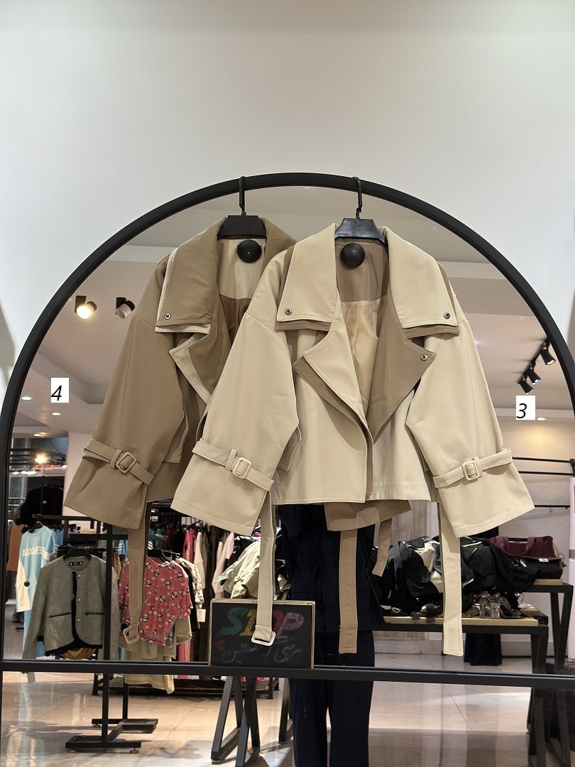 2025_09_11_19_50_IMG_2108-min کت بارونی پرادا سانتانا دو رنگ استر دار (35668) - Image 1