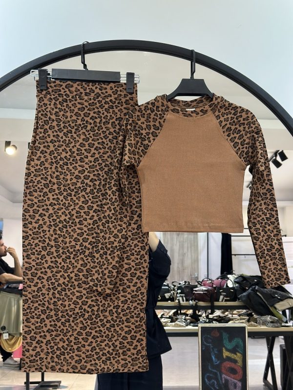 ست کراپ بلوز و  دامن پنبه کبریتی پلنگی (35688) - Image 6