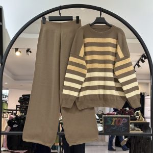 ست بلوز شلوار بافت متراکم طرح فرنیکا (35753)