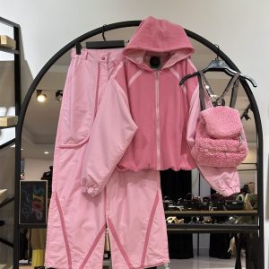 ست سه تیکه هودی دورس و شلوار بگ کتان تی سی و کوله پشتی تدی ستیلا (35766)