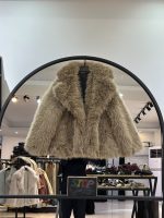 کت پوست دو یقه خز دار ایسن (35829)