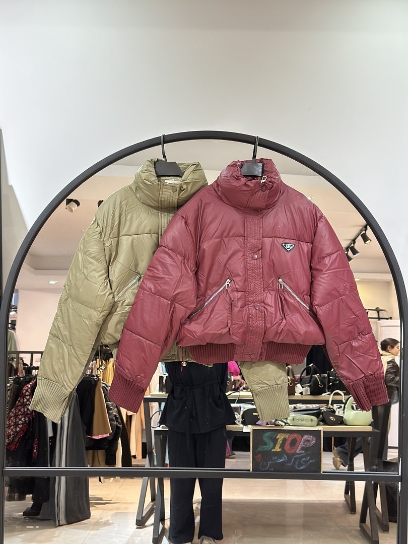 2025_11_13_18_28_IMG_6698-min کاپشن وارداتی پایین کش دو زیپ کج درجه یک (36068) - Image 1