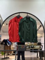 شومیز یلدایی ساتن استین چین و سرشونه پف (36127)