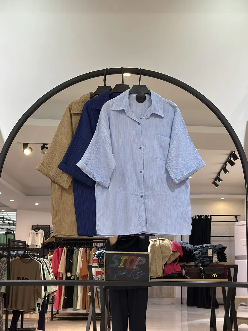 2025_06_17_14_39_IMG_7803 شومیز باکسی پفکی استین سه ربع (35373) - Image 1