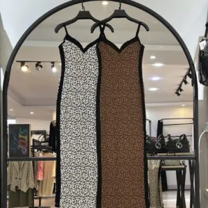 پیراهن پنبه کبریتی بغل چاک بغل نوار (35534)