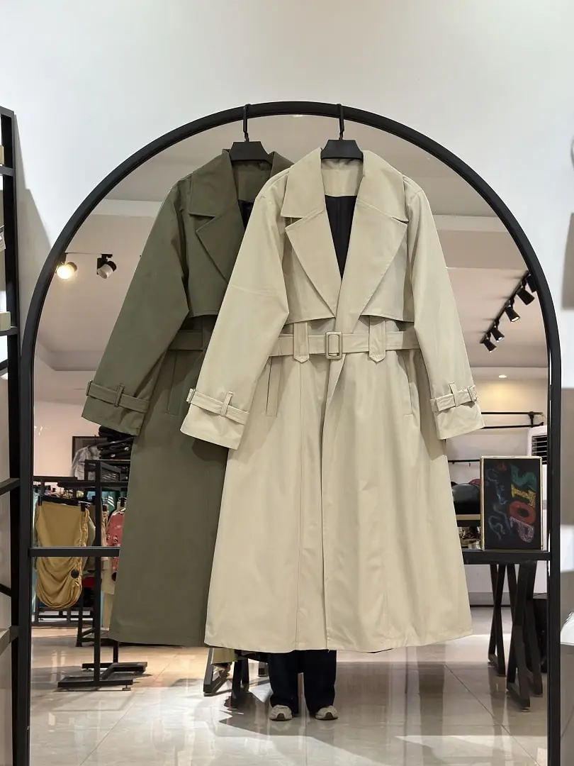 2025_09_13_18_18_IMG_2175-min بارونی بلند کمر مثلثی پشت چاک (35672) - Image 1