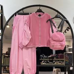 ست سه تیکه دورس تو کرکی ترکیبی و شلوار تی سی و کوله پشتی تدی (35702)