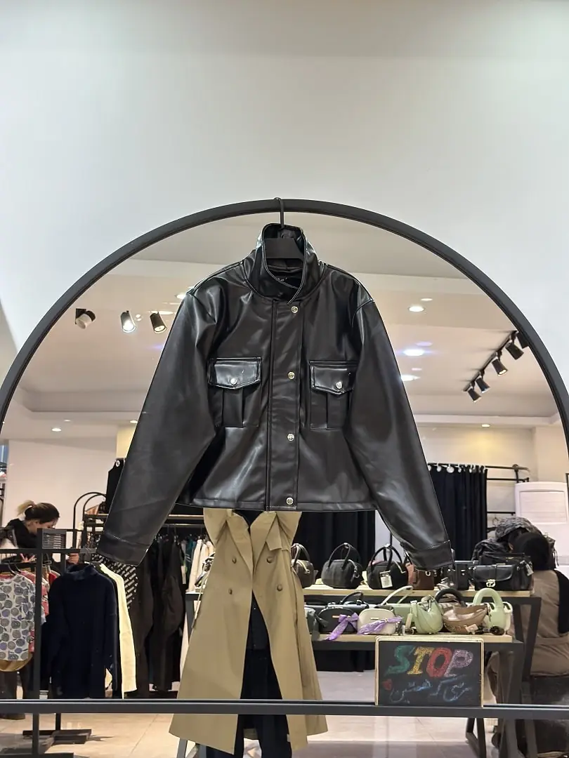 2025_10_27_20_15_IMG_5602-min کت چرم تو کرکی دو جیب گیلدا (35996) - Image 1