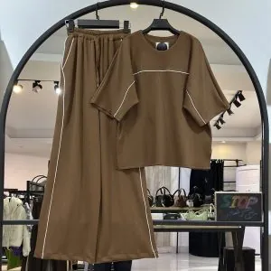 ست اور باکسی بیسکوییتی مغزی  (35639)