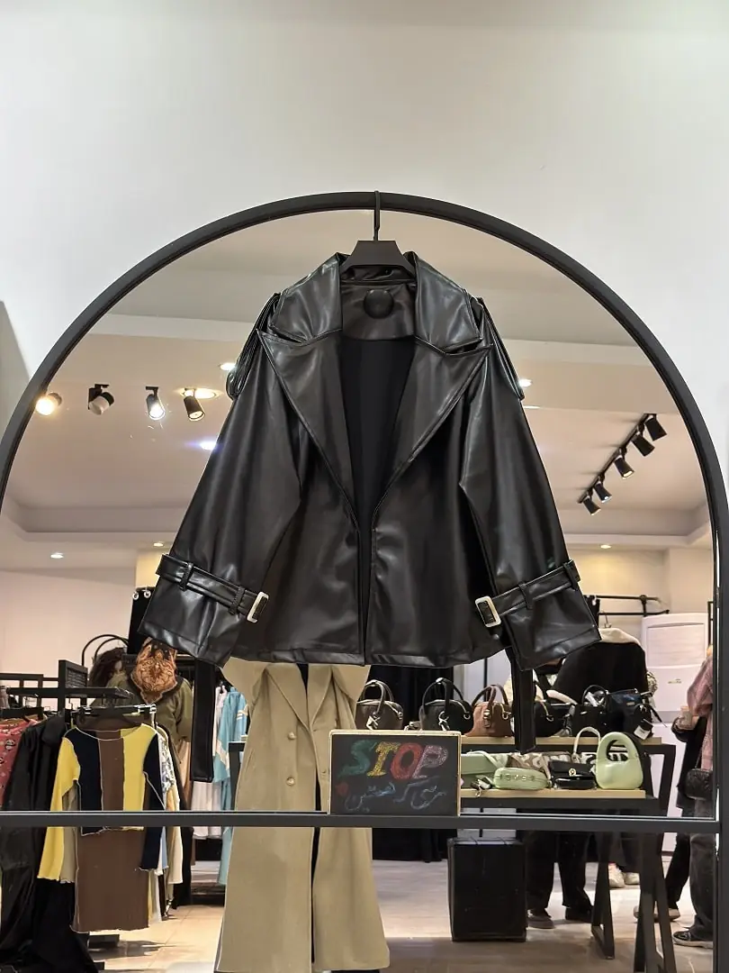 2025_11_12_18_42_IMG_6623-min کت بارونی کمربند دار چرم ماشا (36054) - Image 1