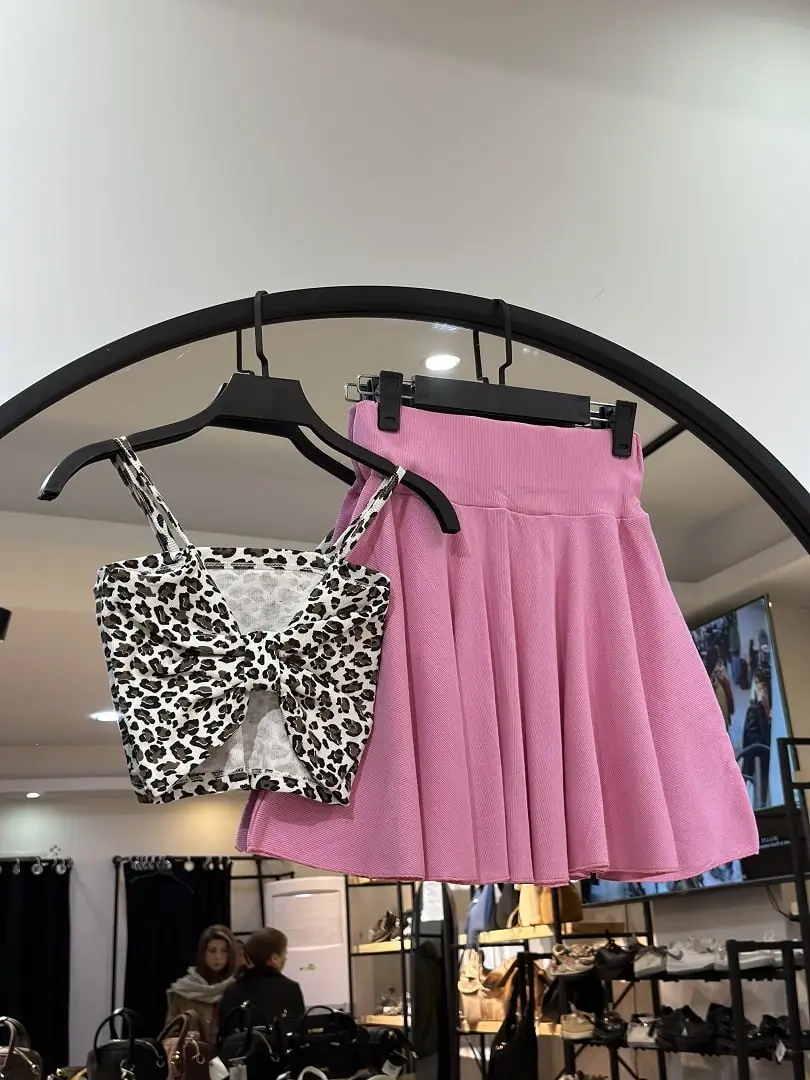 2025_11_13_18_34_IMG_6706-min دامن چین دار عروسکی کشبافت (36087) - Image 1